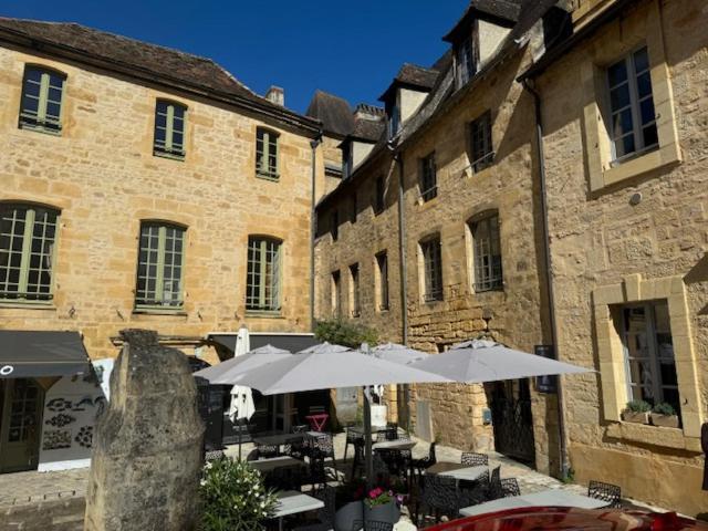 Le Studio Duo Cite Medieval Sarlat Luaran gambar